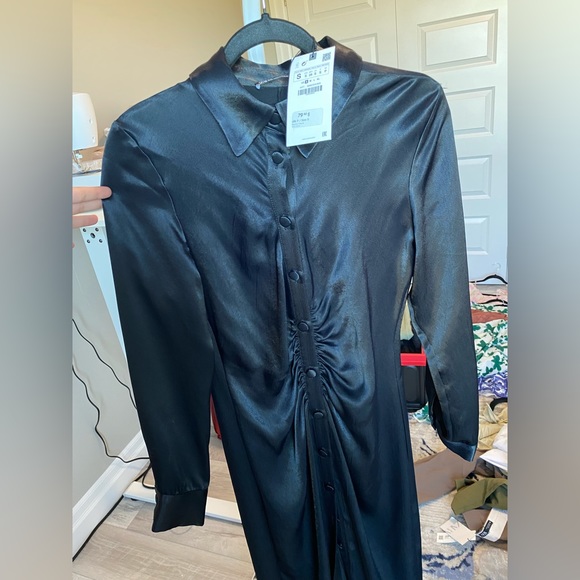 Zara Beautiful long satin dress - Picture 1 of 3